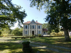 Gîte Parentis-en-Born, 6 pièces, 10 personnes - FR-1-360-112